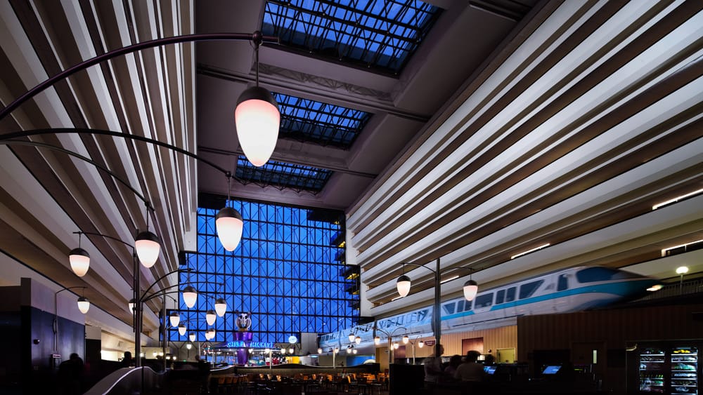 596457423_contemporary-resort-gallery00-1000x563-1426fe1 Disney World Resort: Contemporary Atrium