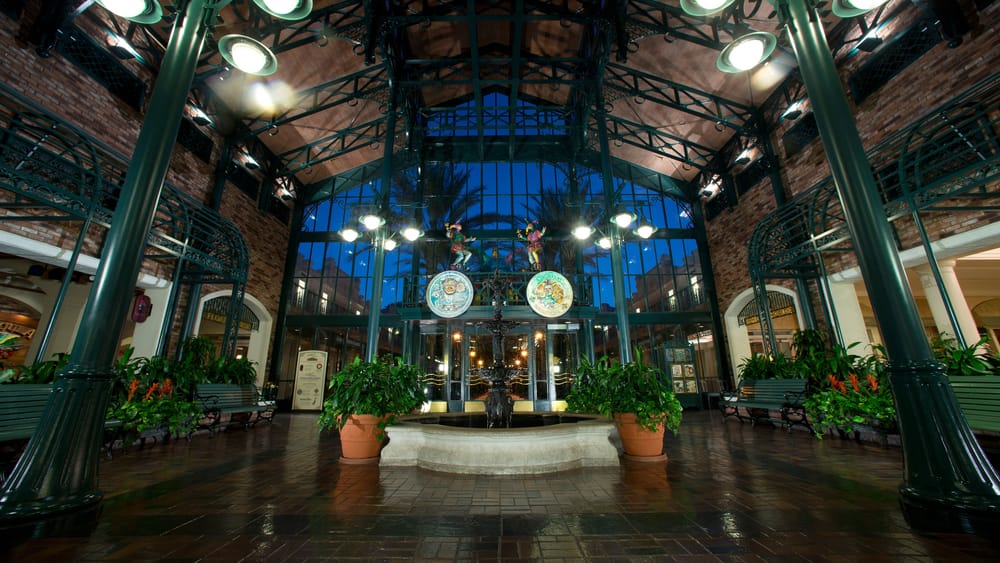 PO_French_Quarter_lobby-1000x563-1426fe1 Disney World Resort: Port Orleans French Quarter Lobby