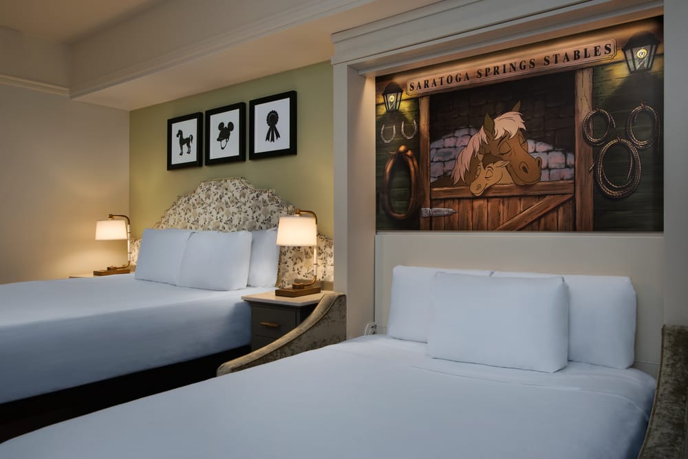 room-ta-g03-1000x668-b76bf7c Disney World Resort: Saratoga Springs Bedroom