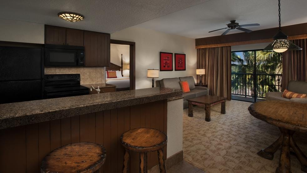 room-ul-00-981x552-8300d45 Disney World Resort: Animal Kingdom Villas Kidani Village Living Room